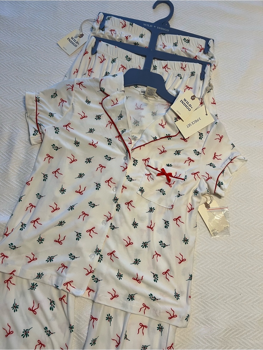 Wild Indigo White Pajama Set with Red Bow and Green Sprig Print NWT Size S